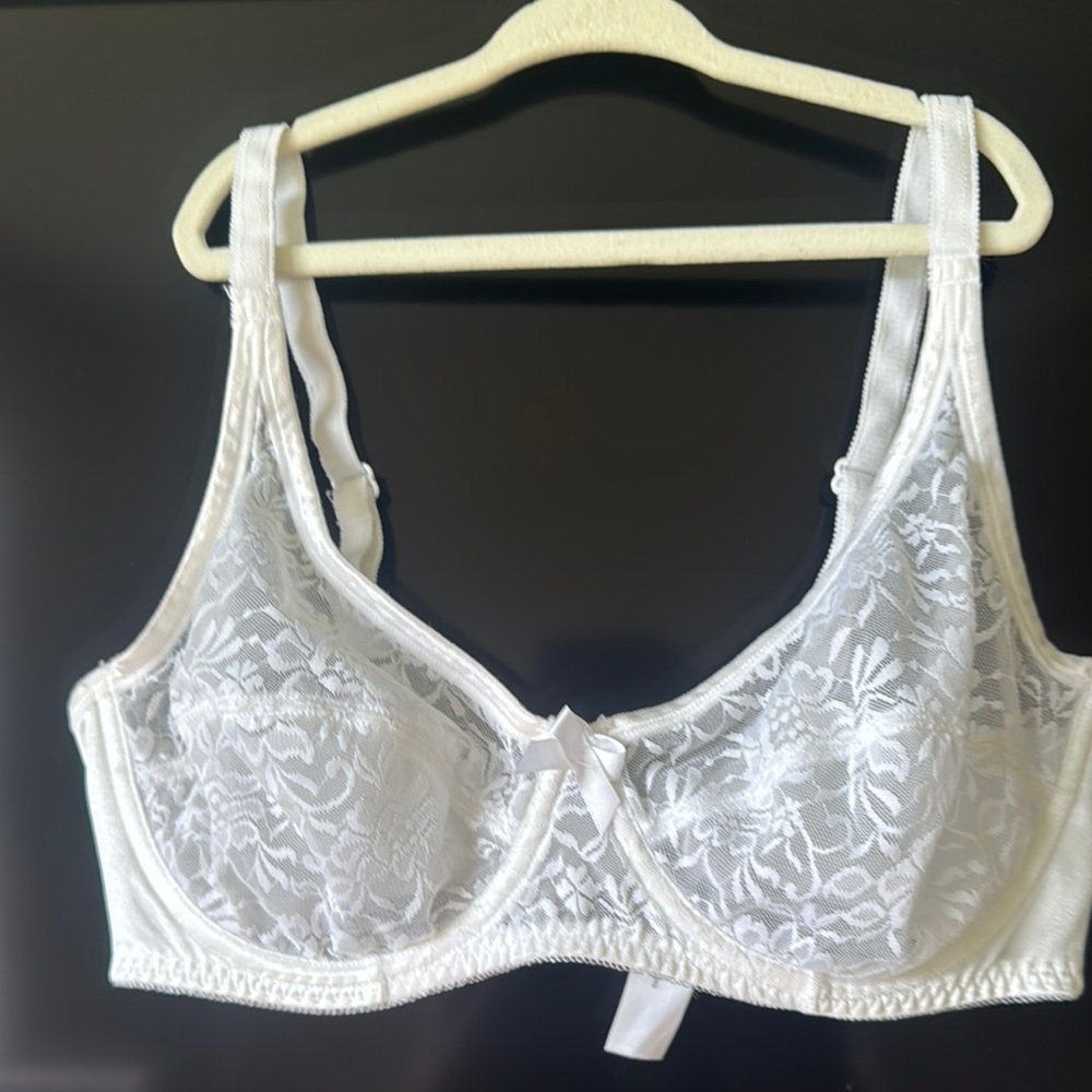 Underscore Elegant White Lace Bra
